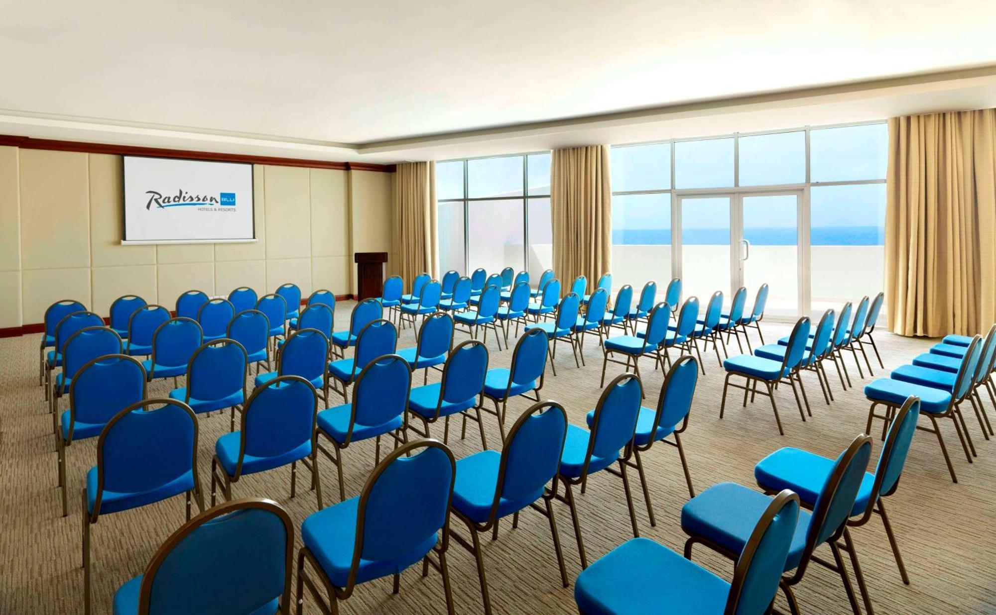 Radisson Blu Resort, Fujairah Exterior foto Meeting room