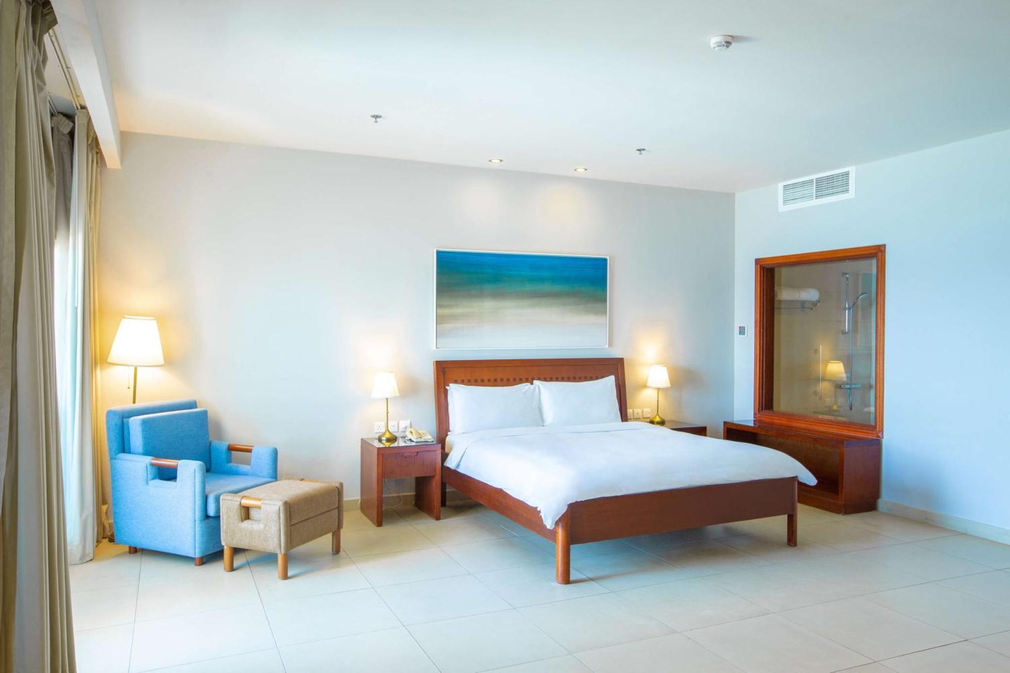 Radisson Blu Resort, Fujairah Exterior foto A bedroom at the resort