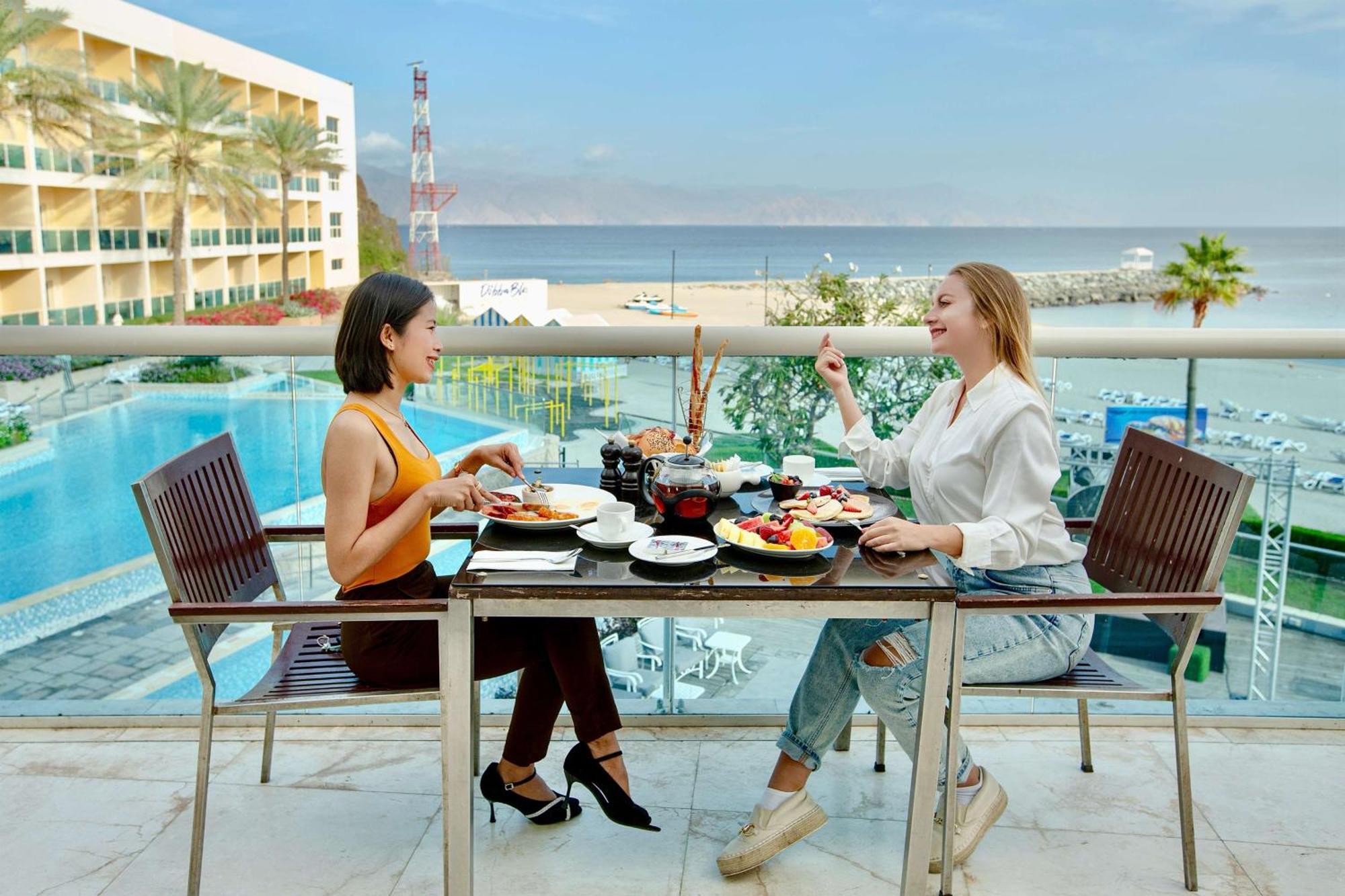 Radisson Blu Resort, Fujairah Exterior foto The View